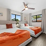 Luxury Getaway With Retreat Heated Pool And Jacuzzi L31