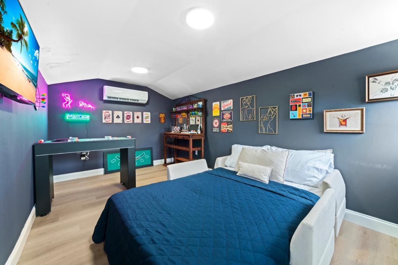 Luxury Getaway With Retreat Heated Pool And Jacuzzi L31 Holiday home *