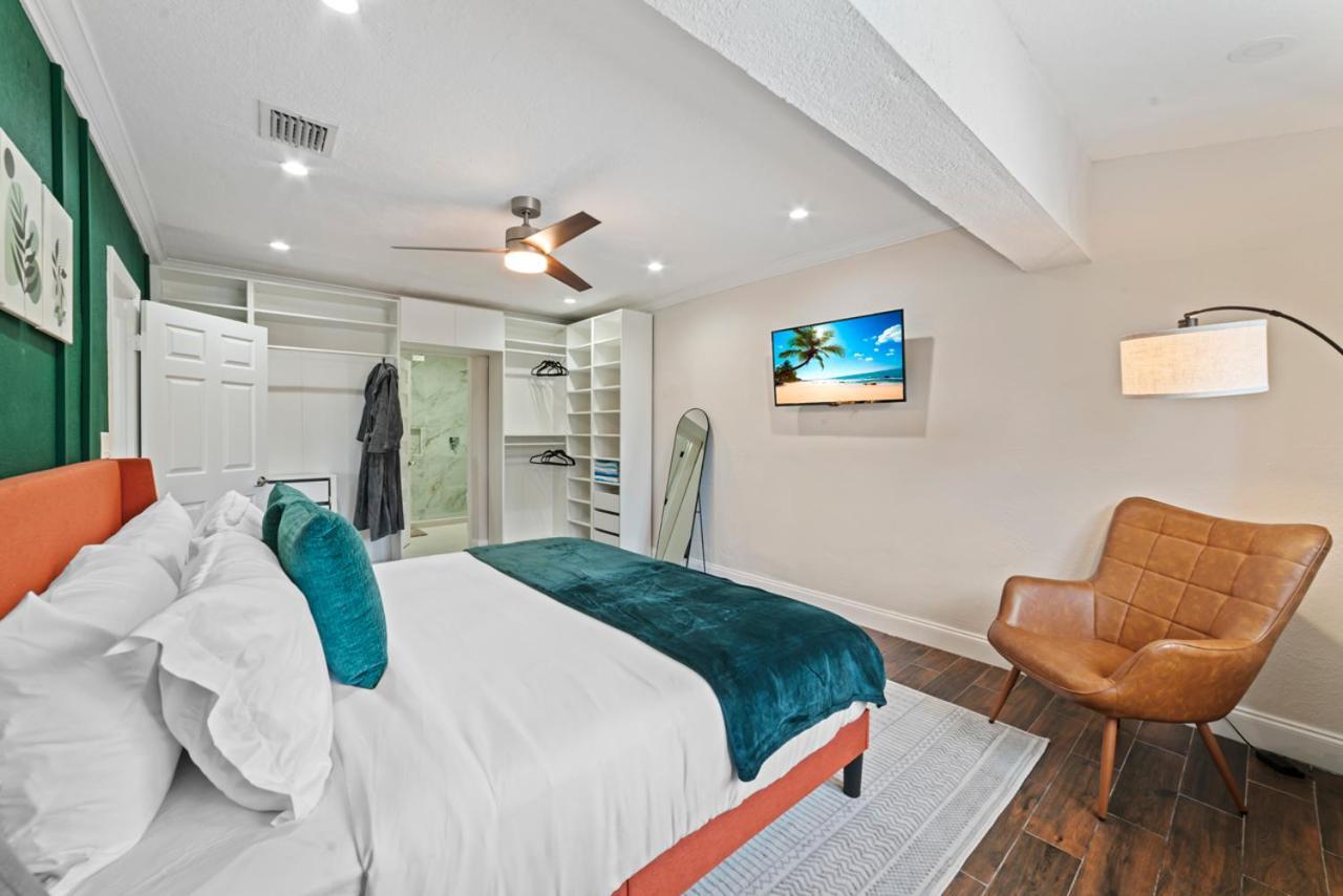 Holiday home Luxury Getaway With Retreat Heated Pool And Jacuzzi L31 Miami